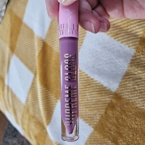 Jeffree Star Supreme Gloss - Purple
